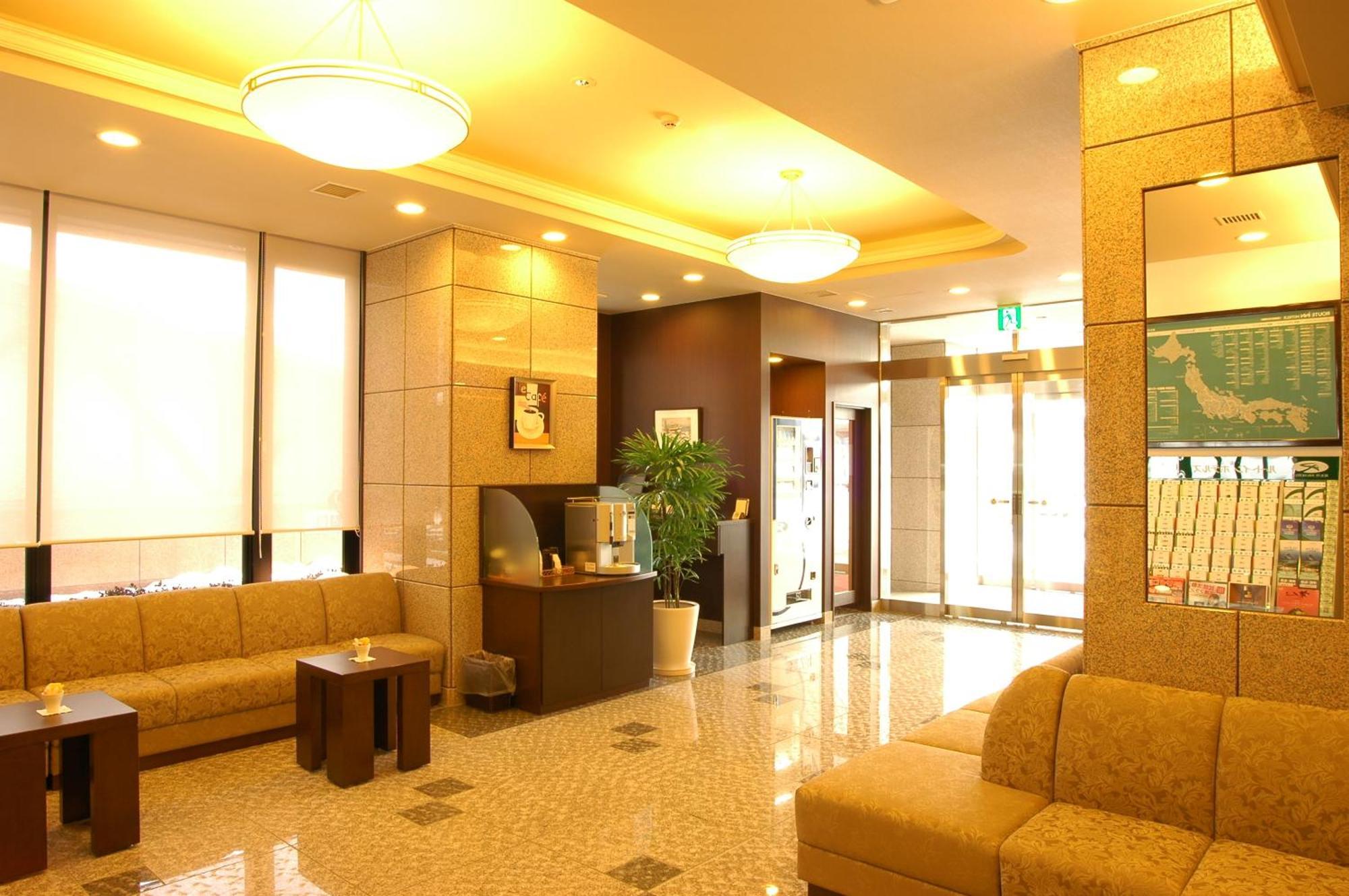 Hotel Route Inn Hirosaki Ekimae Kültér fotó