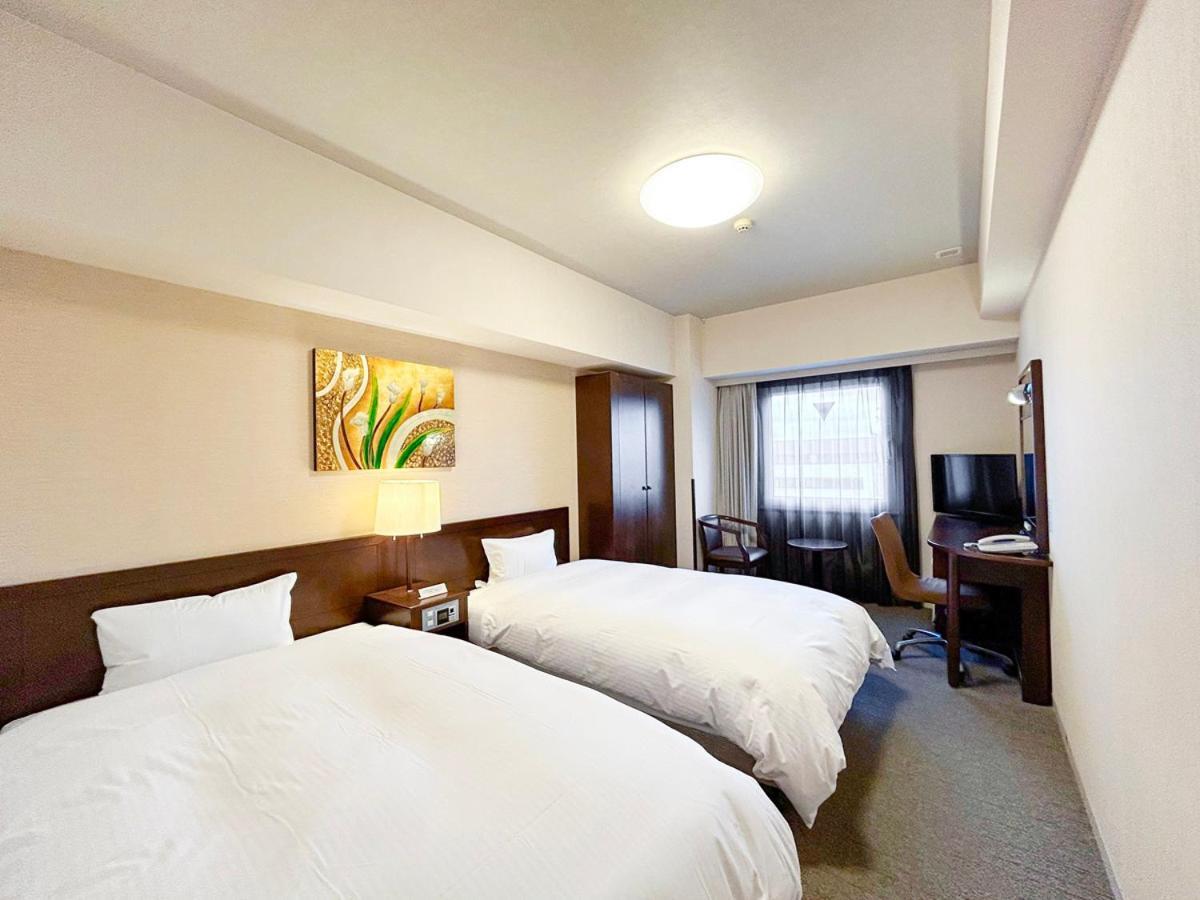 Hotel Route Inn Hirosaki Ekimae Kültér fotó