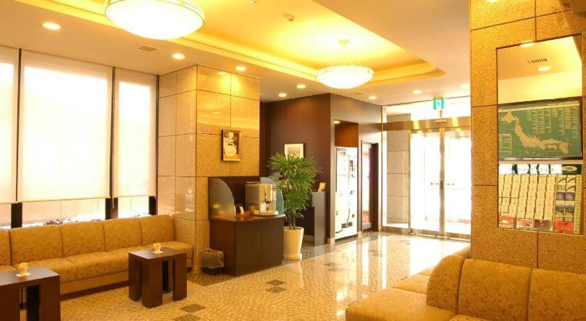 Hotel Route Inn Hirosaki Ekimae Kültér fotó