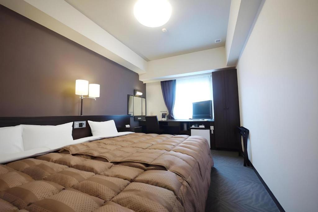 Hotel Route Inn Hirosaki Ekimae Kültér fotó